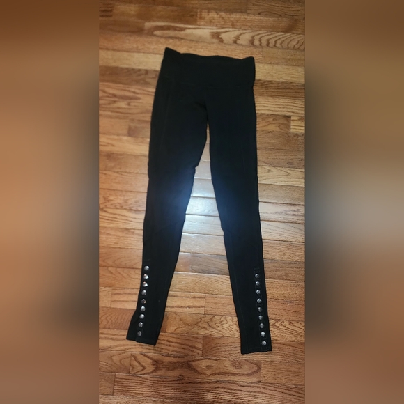 Lululemon Size 4 Cross Town Leggings Snaps Pants Black - Picture 2 of 6